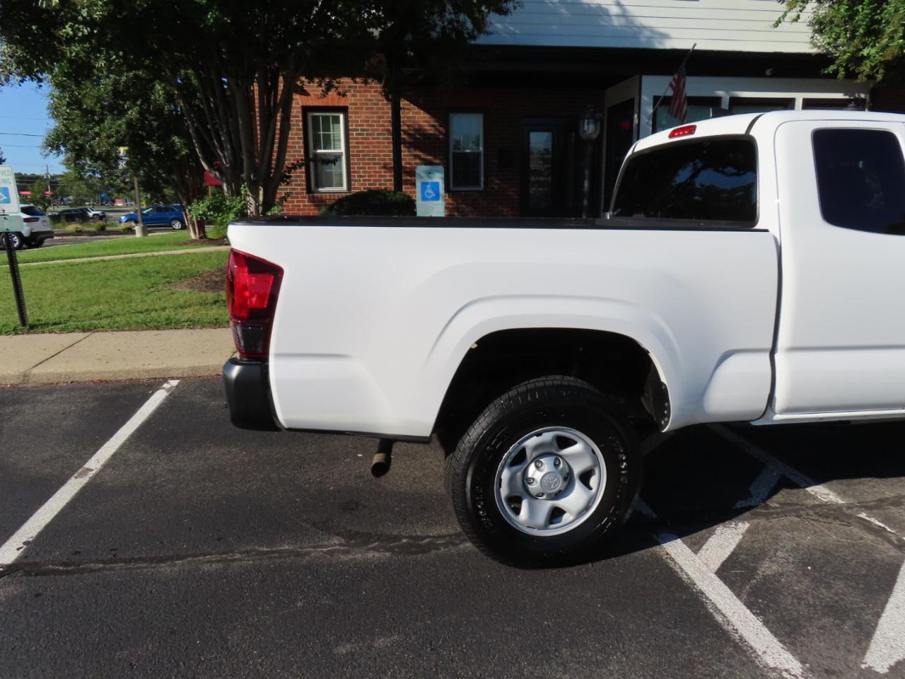 Toyota Tacoma SR5 Access Cab I4 6AT 2WD 2022