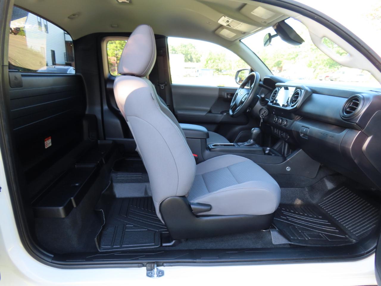 Toyota Tacoma SR5 Access Cab I4 6AT 2WD 2022