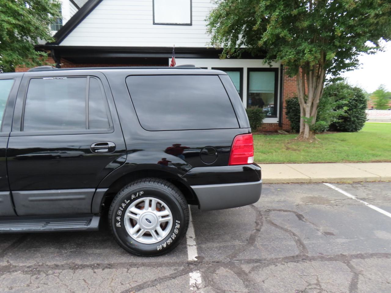 Ford Expedition XLT 4.6L 4WD 2004