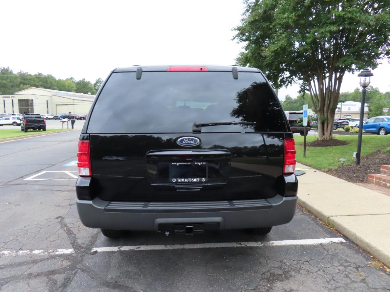 Ford Expedition XLT 4.6L 4WD 2004