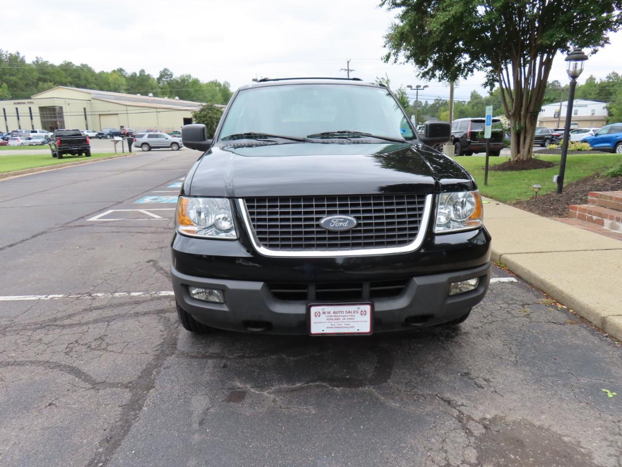 Ford Expedition XLT 4.6L 4WD 2004