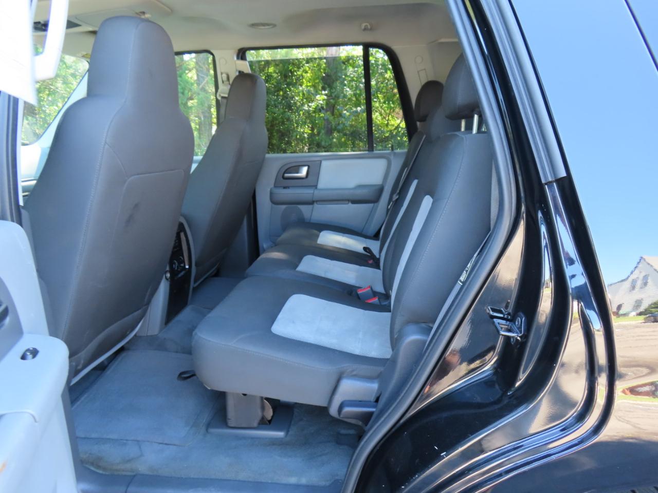 Ford Expedition XLT 4.6L 4WD 2004