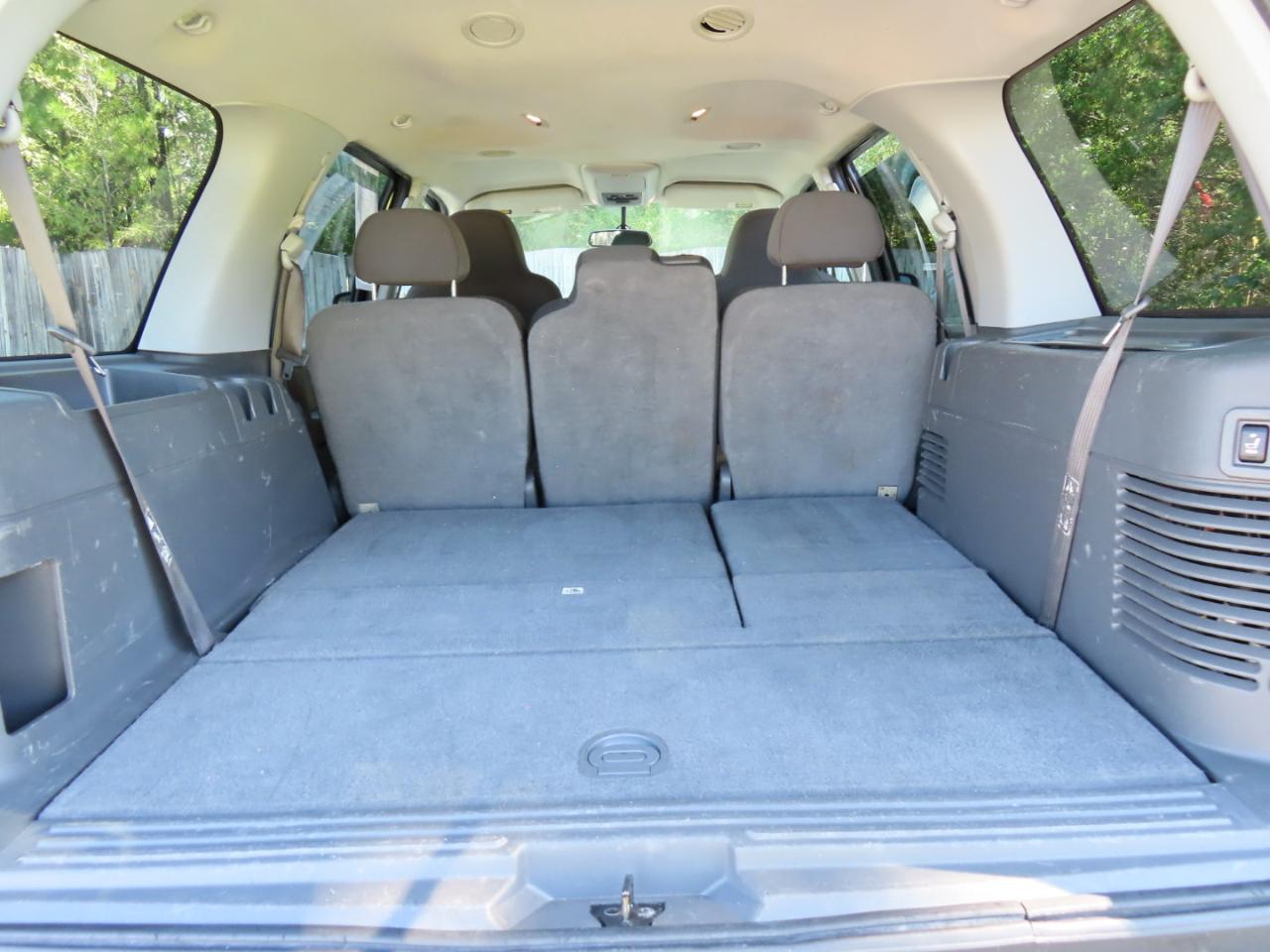 Ford Expedition XLT 4.6L 4WD 2004