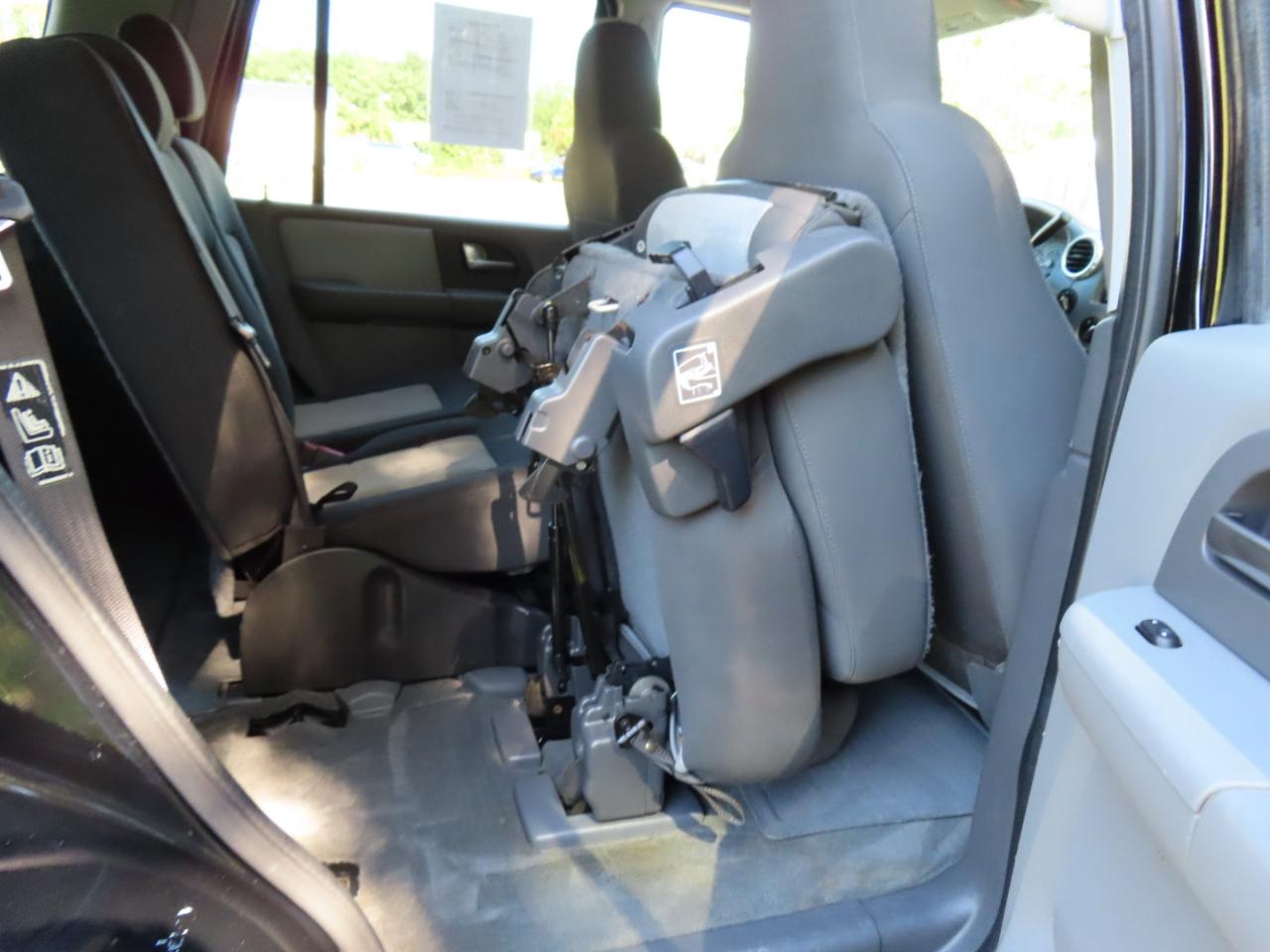 Ford Expedition XLT 4.6L 4WD 2004