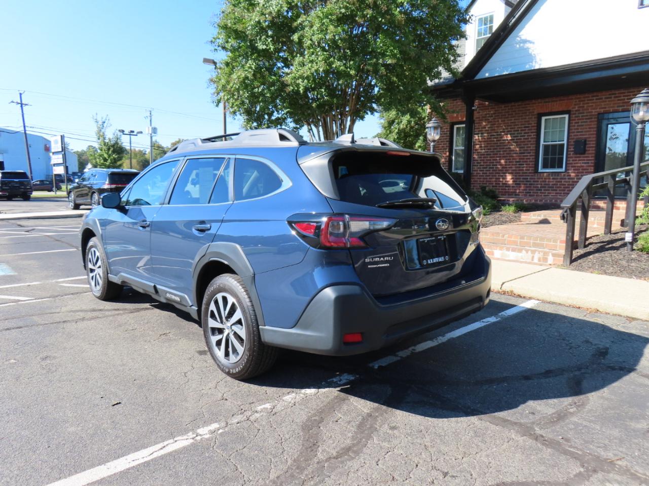 Subaru Outback Premium 2024