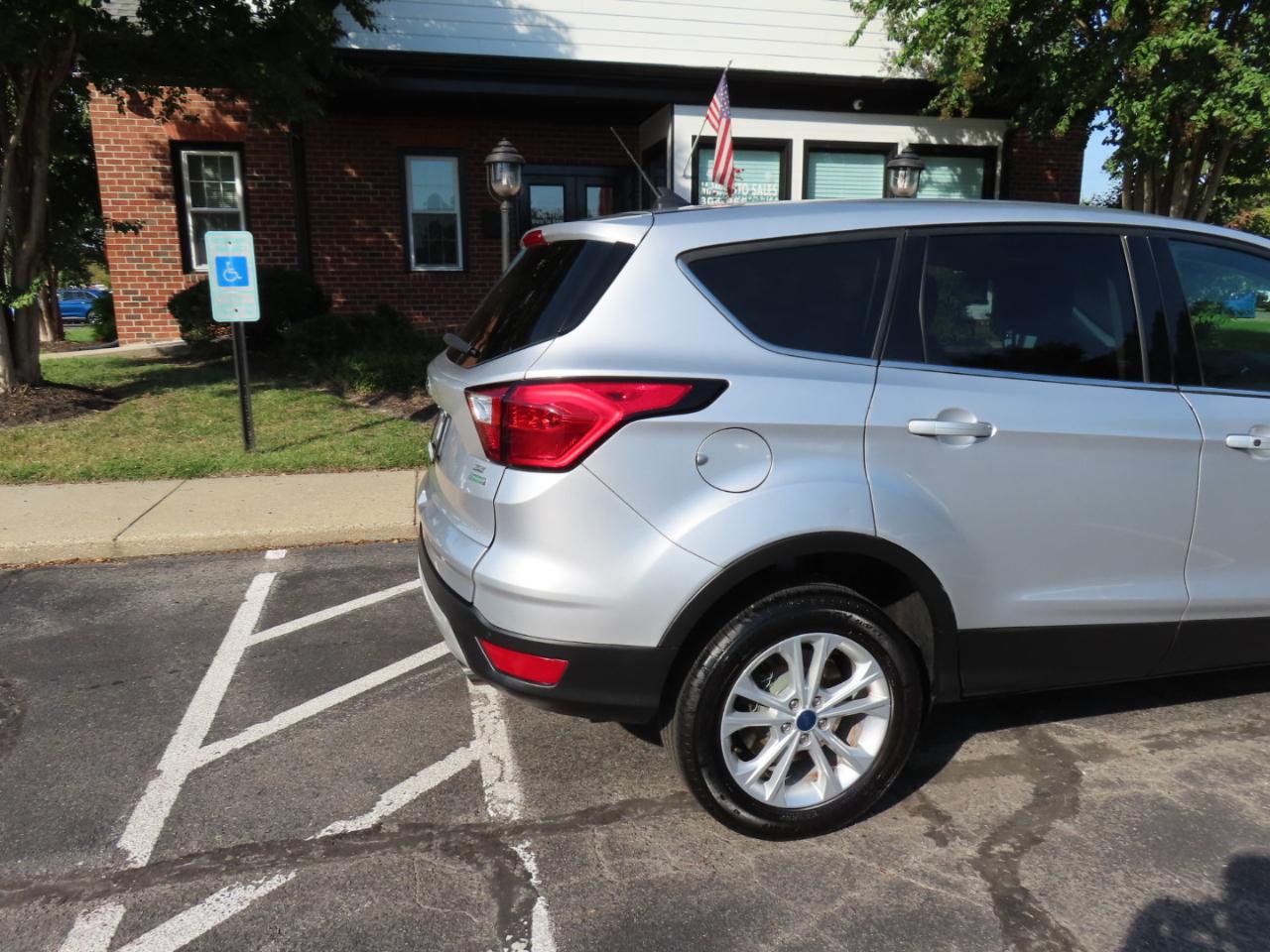 Ford Escape SE FWD 2019