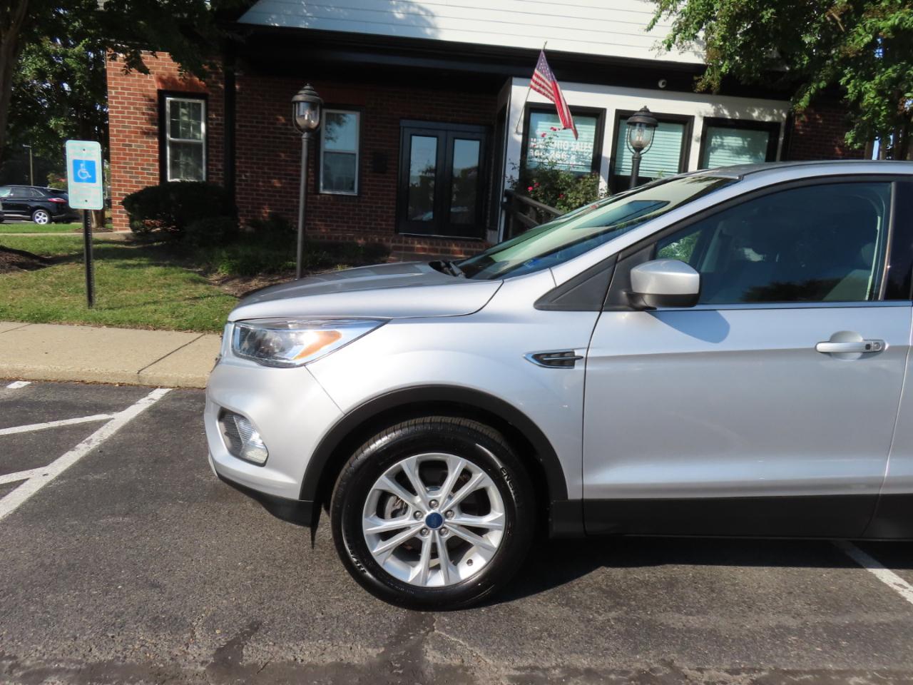 Ford Escape SE FWD 2019