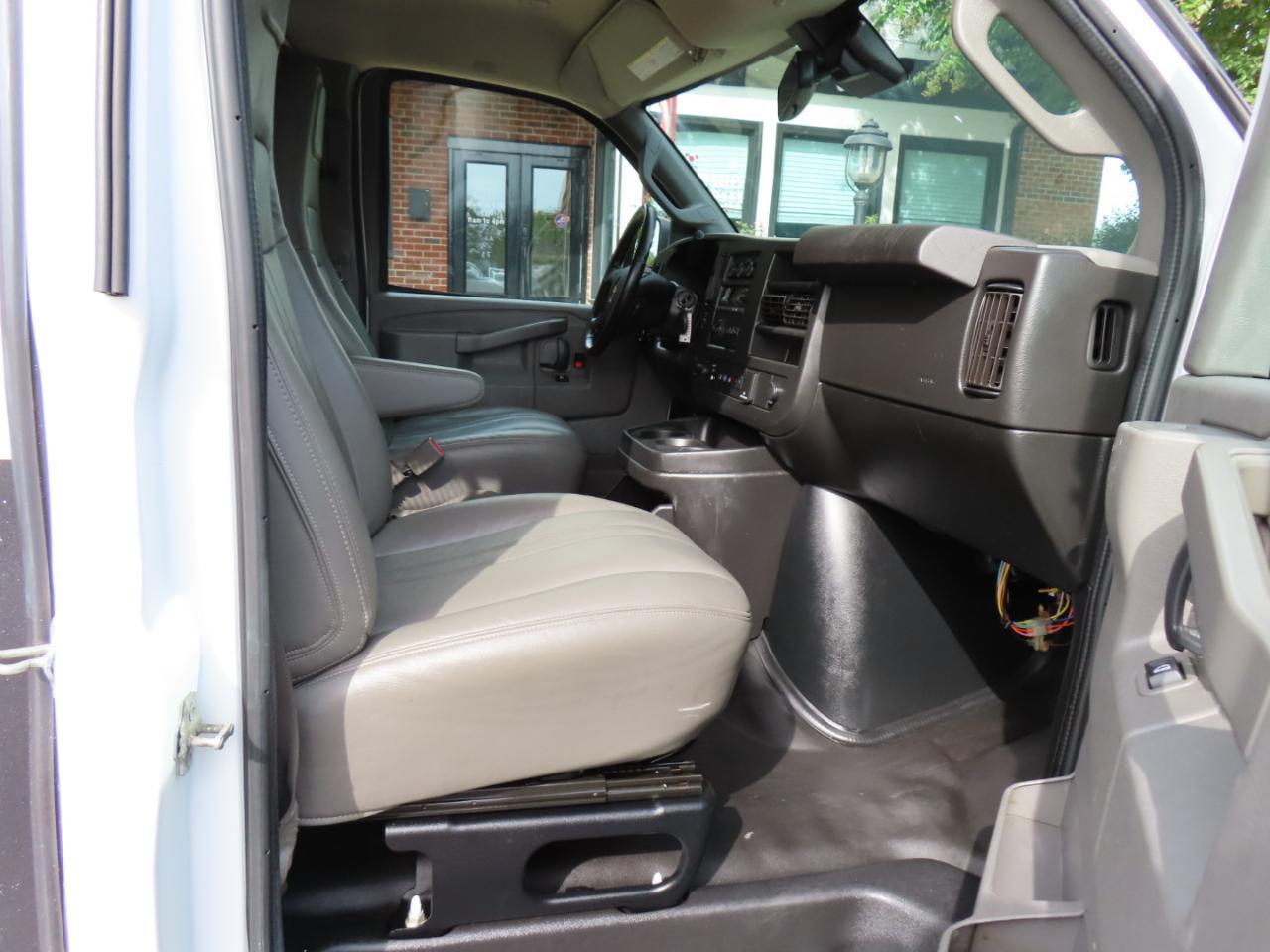 Chevrolet Express 3500 Cargo 2020