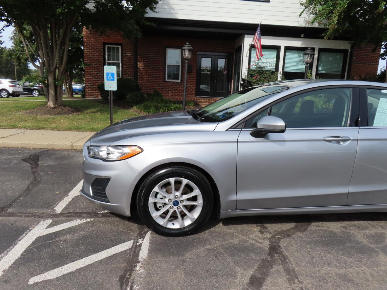 Ford Fusion SE 2020