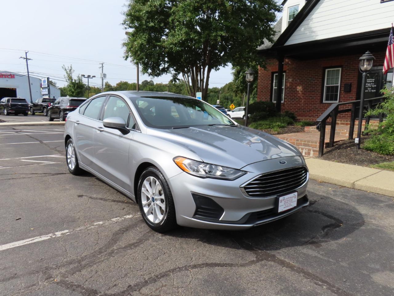 Ford Fusion SE 2020