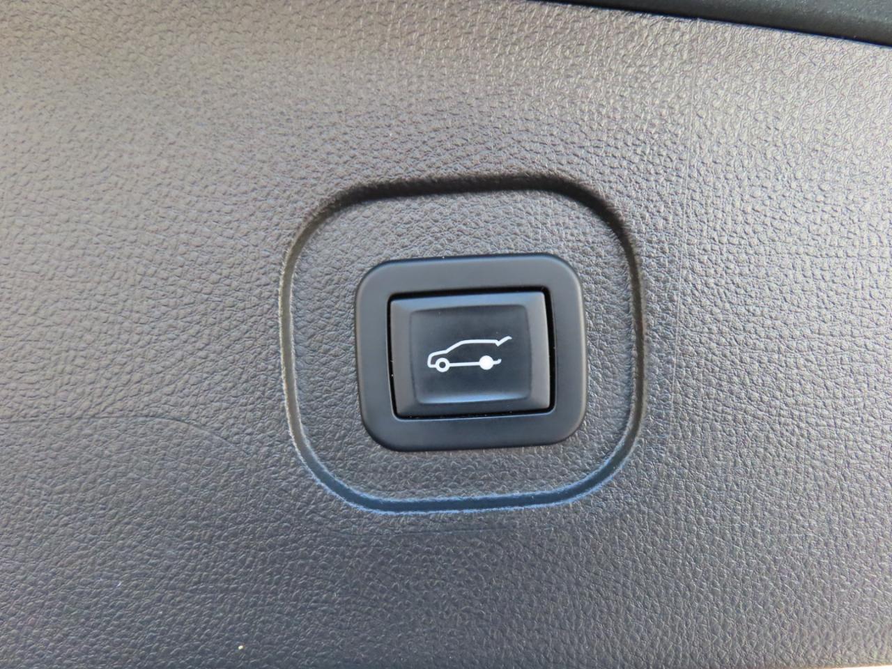 Chevrolet Equinox LTZ 2WD 2013