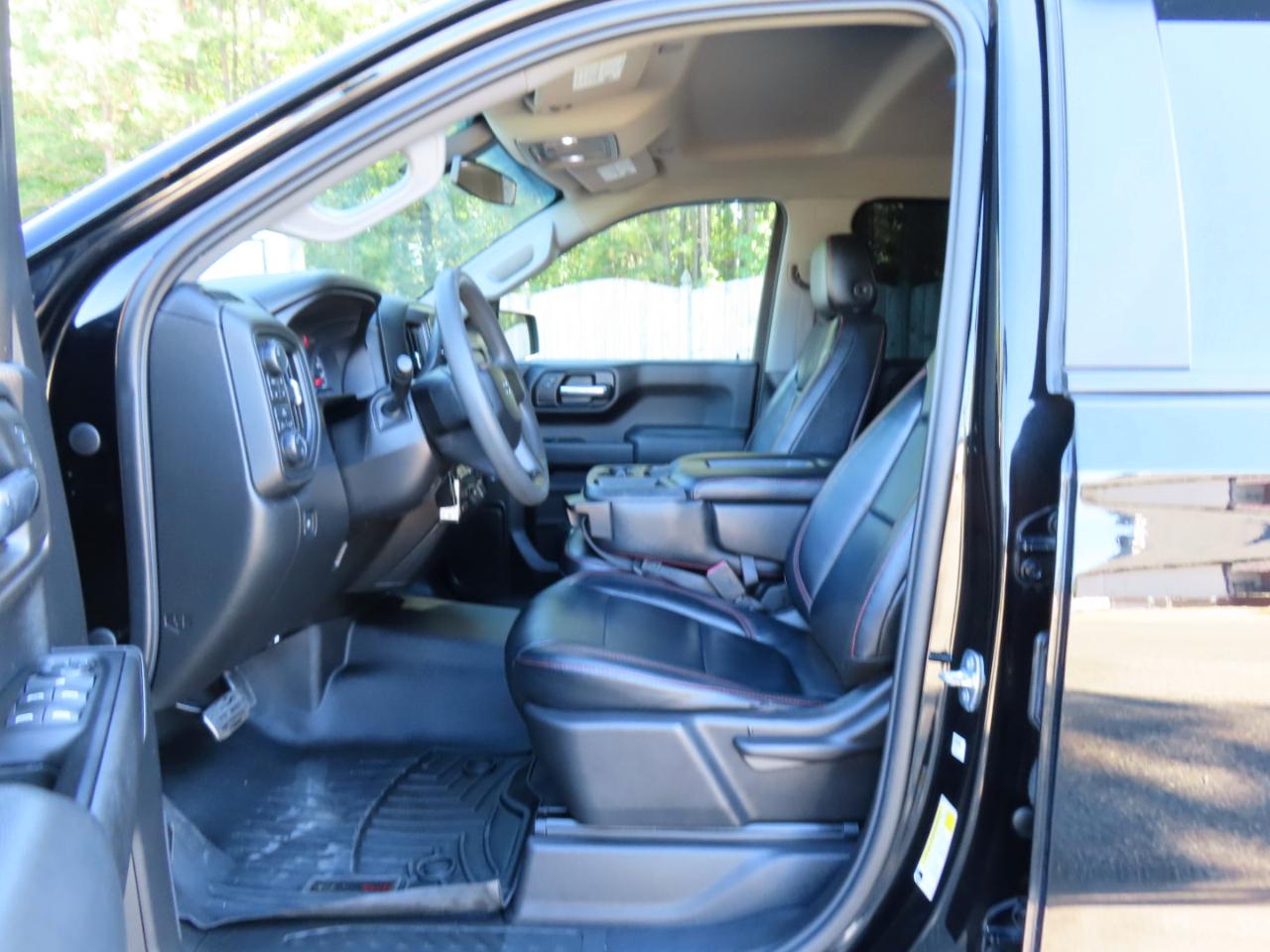 Chevrolet Silverado 1500 Custom Trail Boss Crew Cab Short Box 4WD 2020