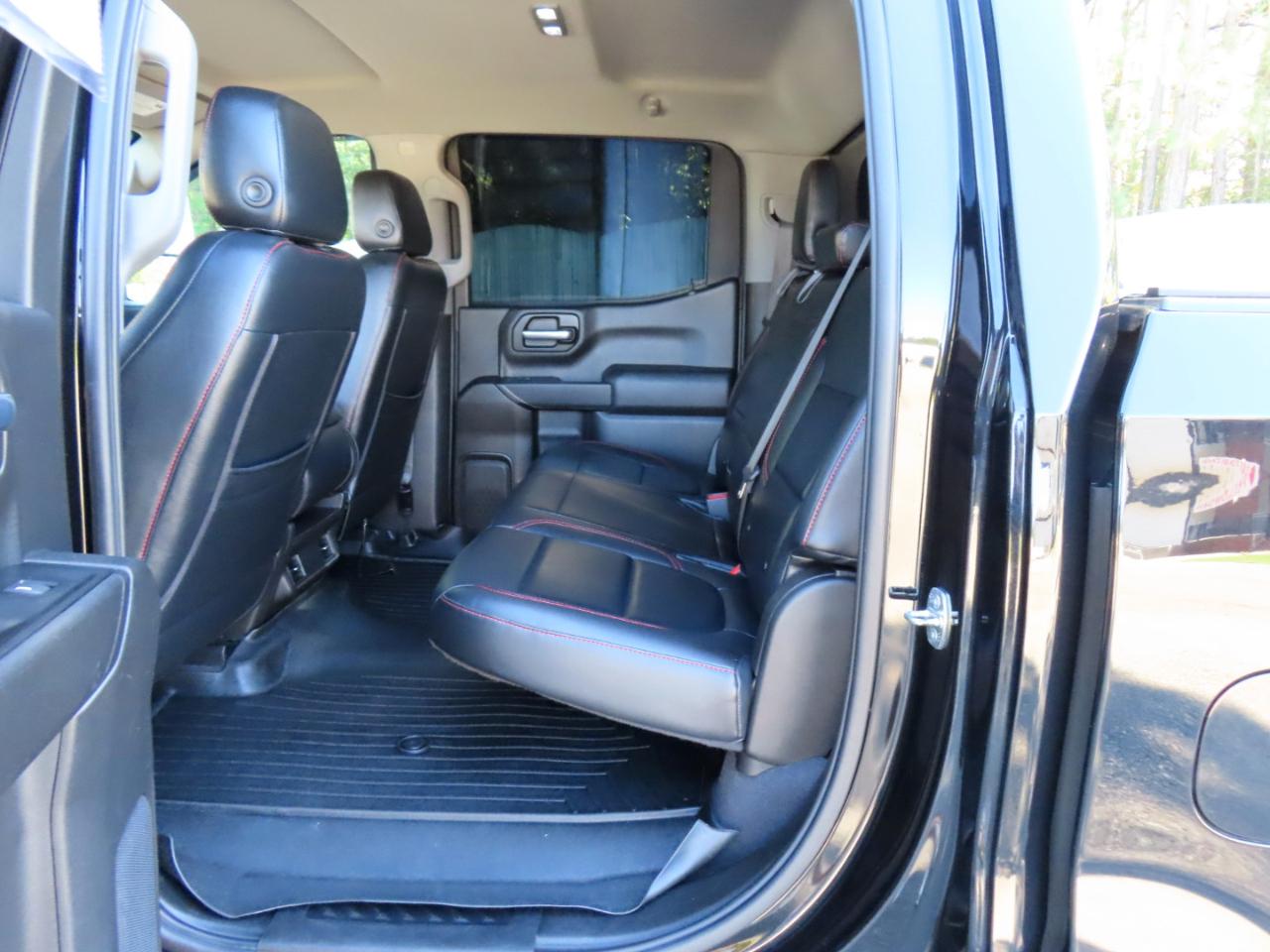 Chevrolet Silverado 1500 Custom Trail Boss Crew Cab Short Box 4WD 2020