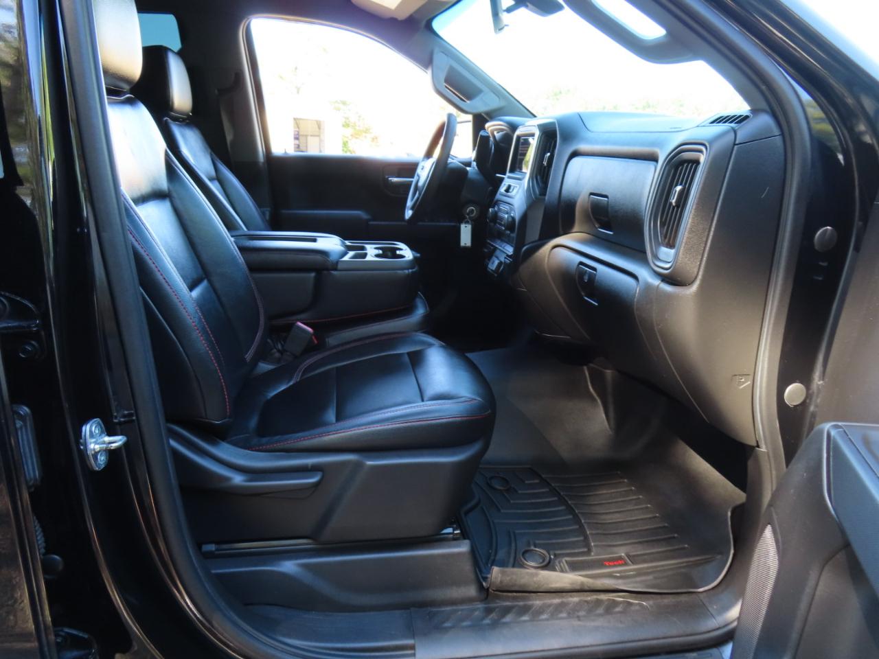Chevrolet Silverado 1500 Custom Trail Boss Crew Cab Short Box 4WD 2020