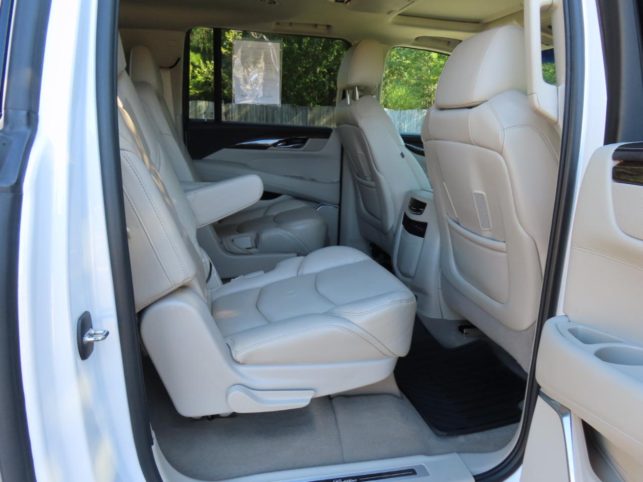 Cadillac Escalade ESV Luxury 4WD 2018