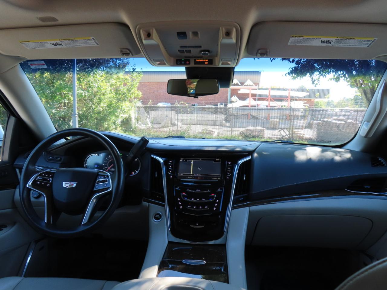 Cadillac Escalade ESV Luxury 4WD 2018