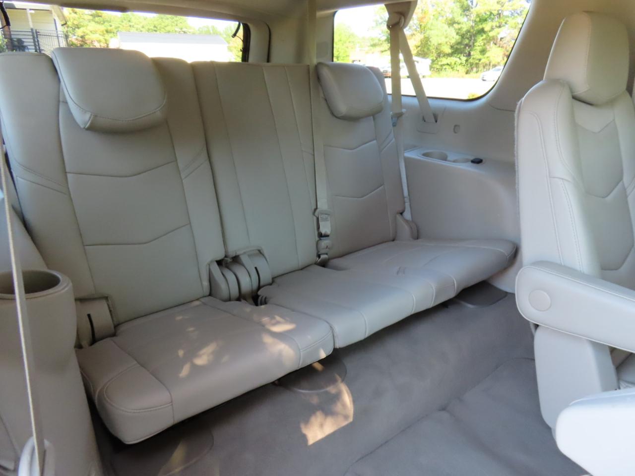 Cadillac Escalade ESV Luxury 4WD 2018