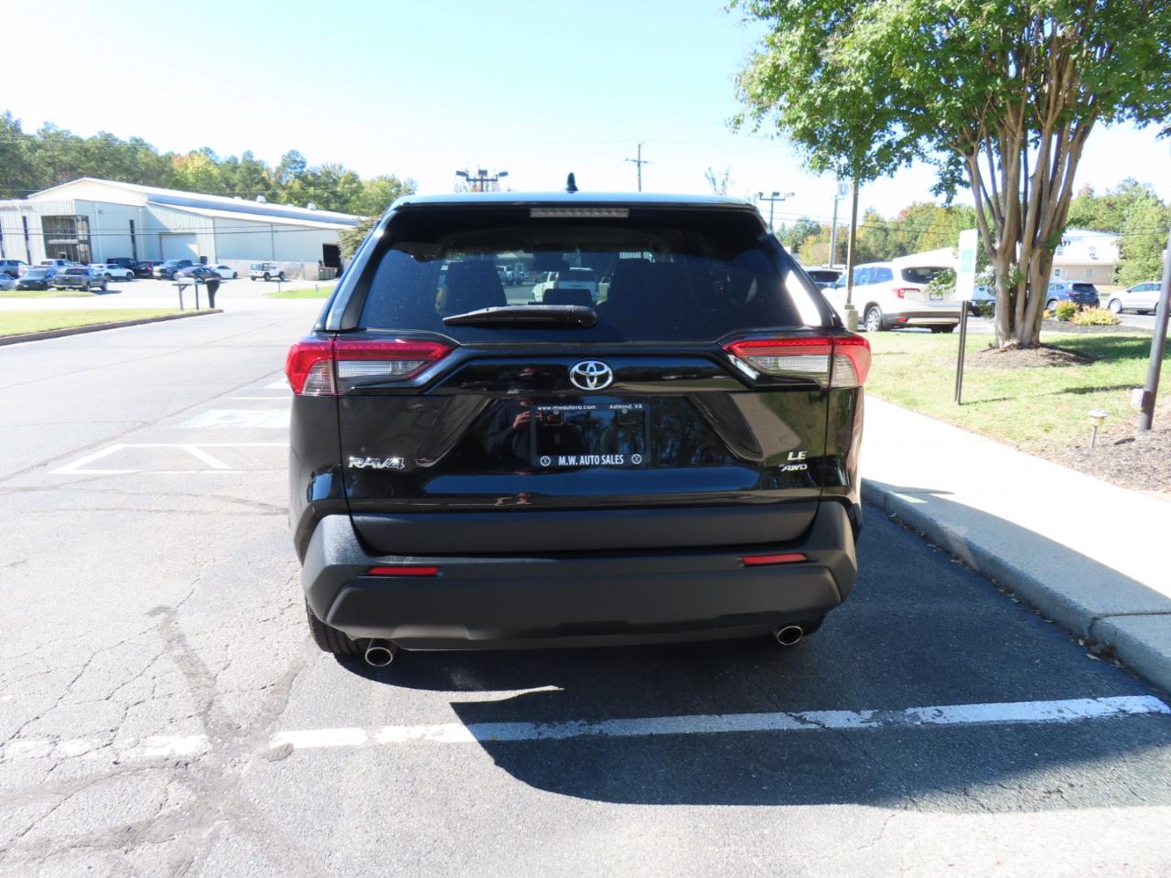 Toyota RAV4 LE AWD 2023