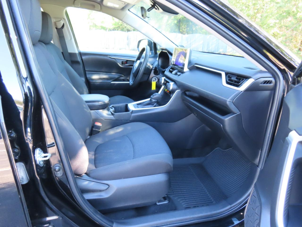 Toyota RAV4 LE AWD 2023
