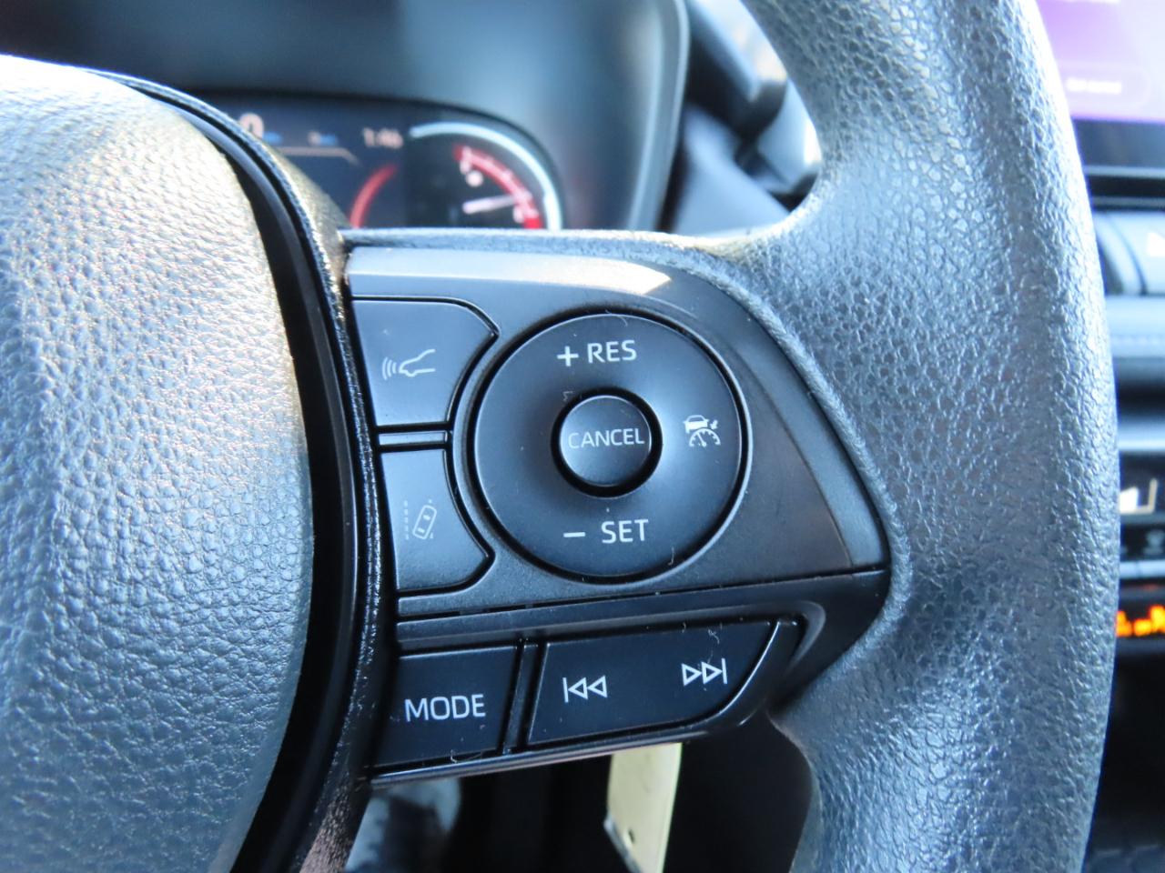 Toyota RAV4 LE AWD 2023