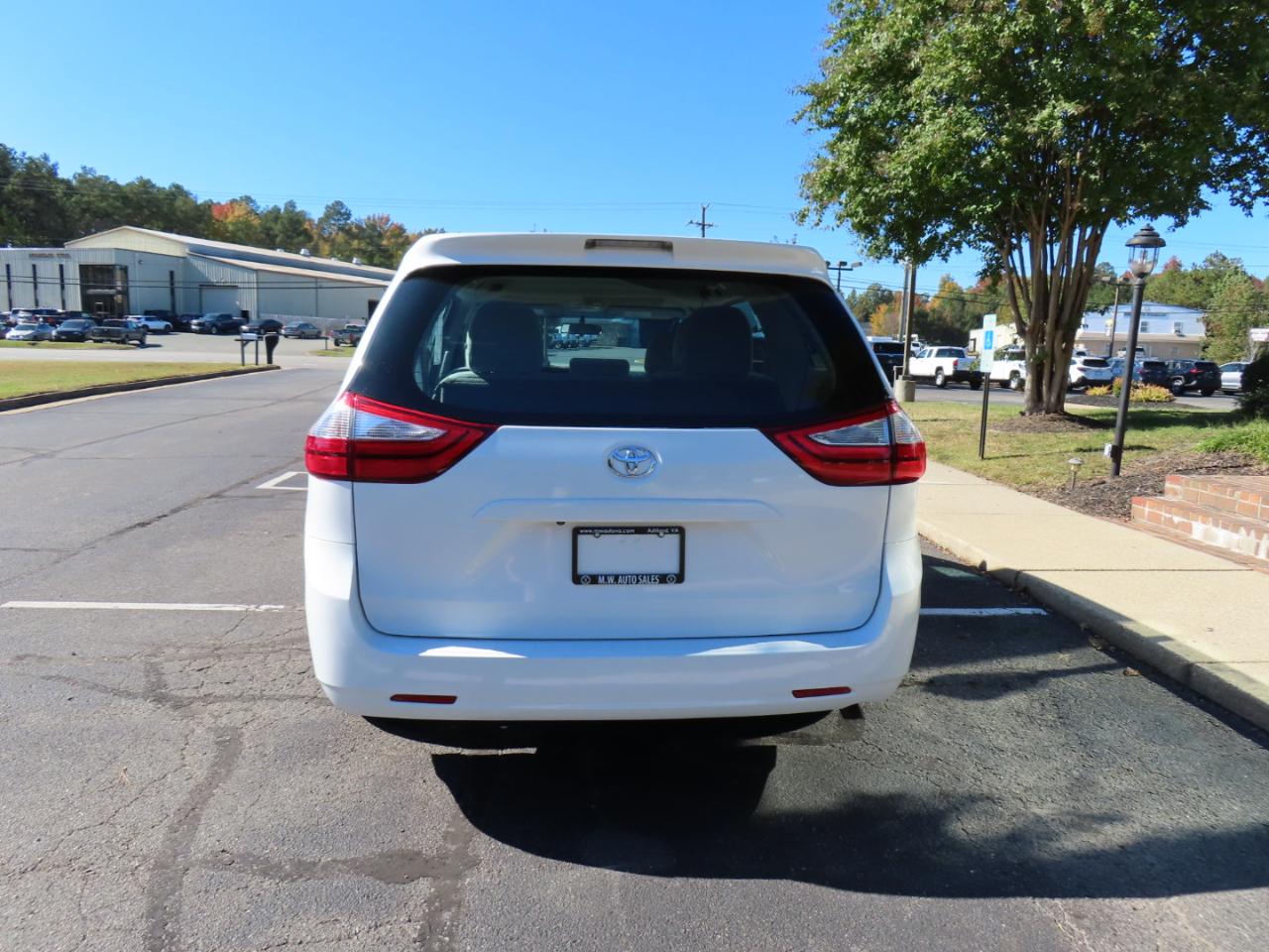 Toyota Sienna L FWD 7-Passenger V6 2015