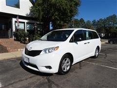 2015 Toyota Sienna 