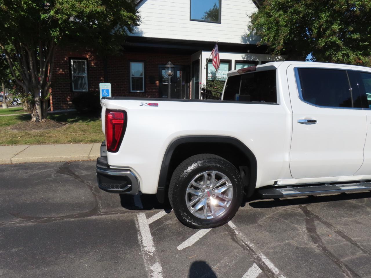 GMC Sierra 1500 SLT Crew Cab Short Box 4WD 2019
