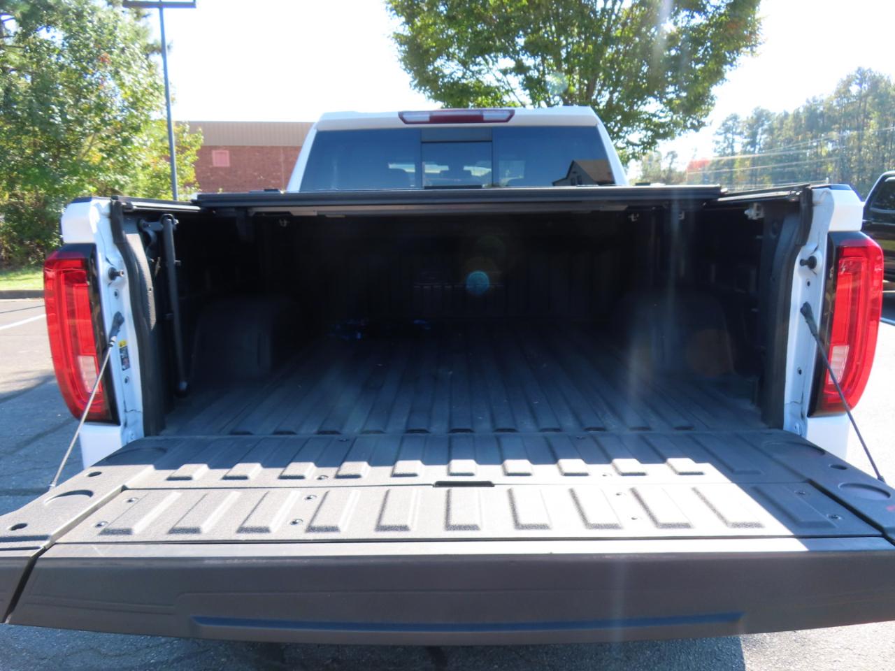 GMC Sierra 1500 SLT Crew Cab Short Box 4WD 2019