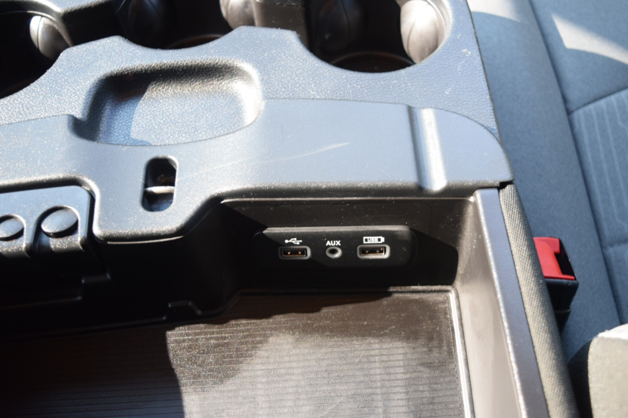 RAM 1500 Classic Tradesman 4x4 Crew Cab 5'7" Box 2021