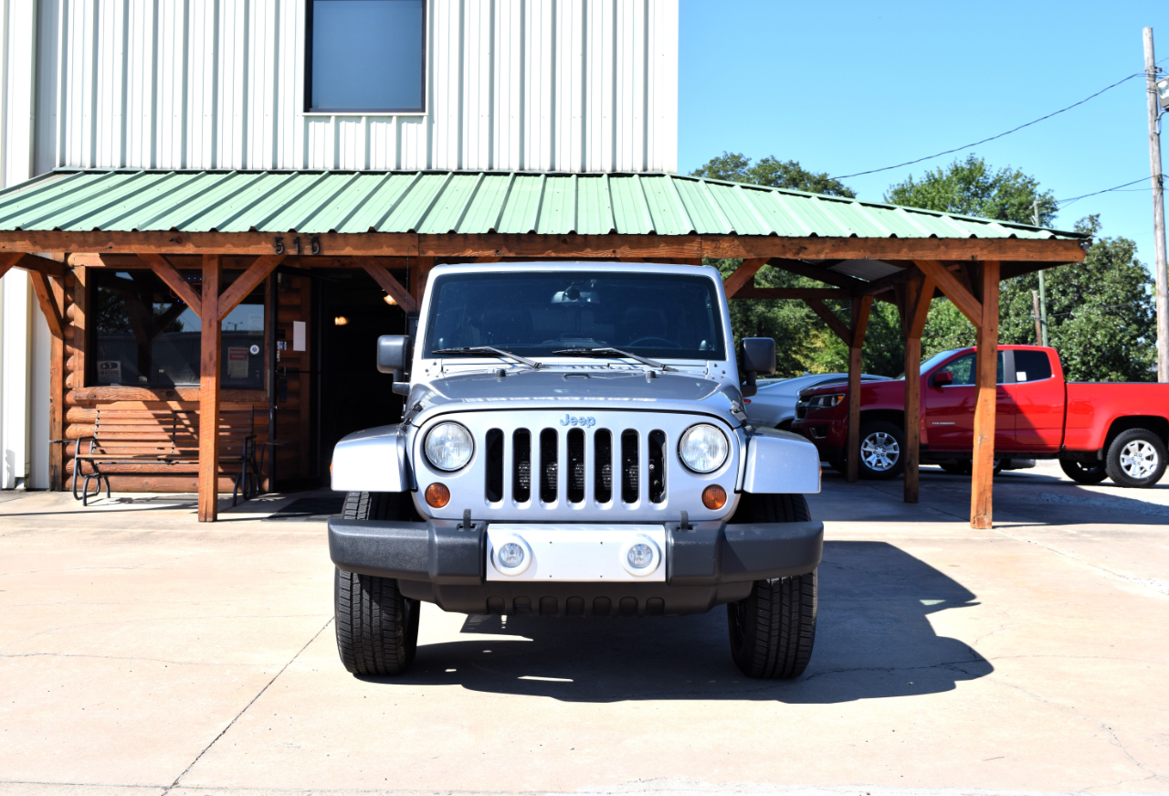 Jeep Wrangler Unlimited 4WD 4dr Sahara 2013 Jeep Wrangler Unlimited 4WD 4dr Sahara 2013