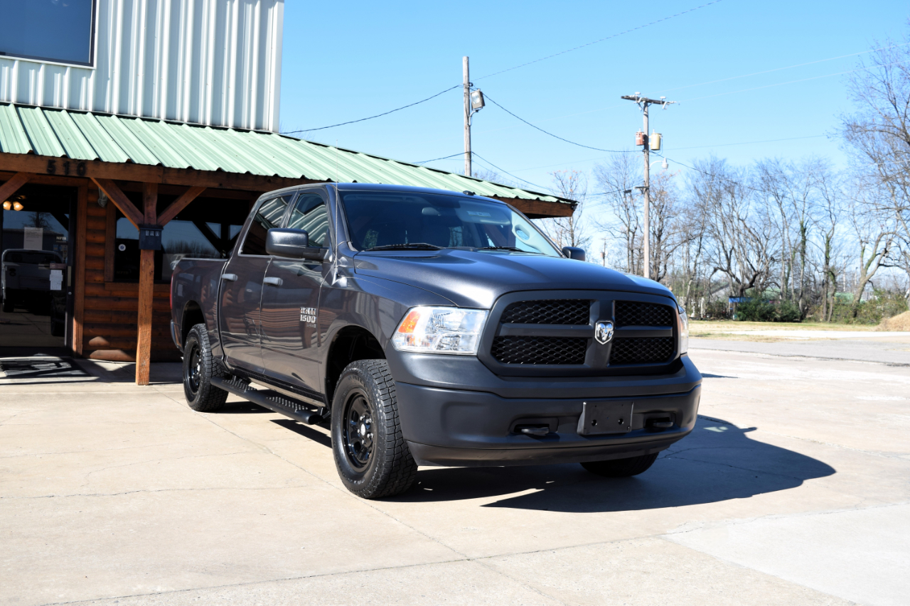 RAM 1500 Classic Tradesman Crew Cab SWB 4WD 2019
