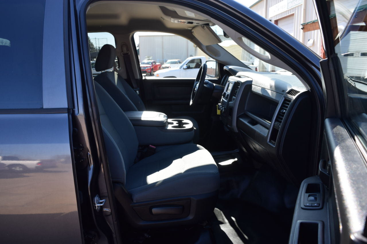 RAM 1500 Classic Tradesman Crew Cab SWB 4WD 2019