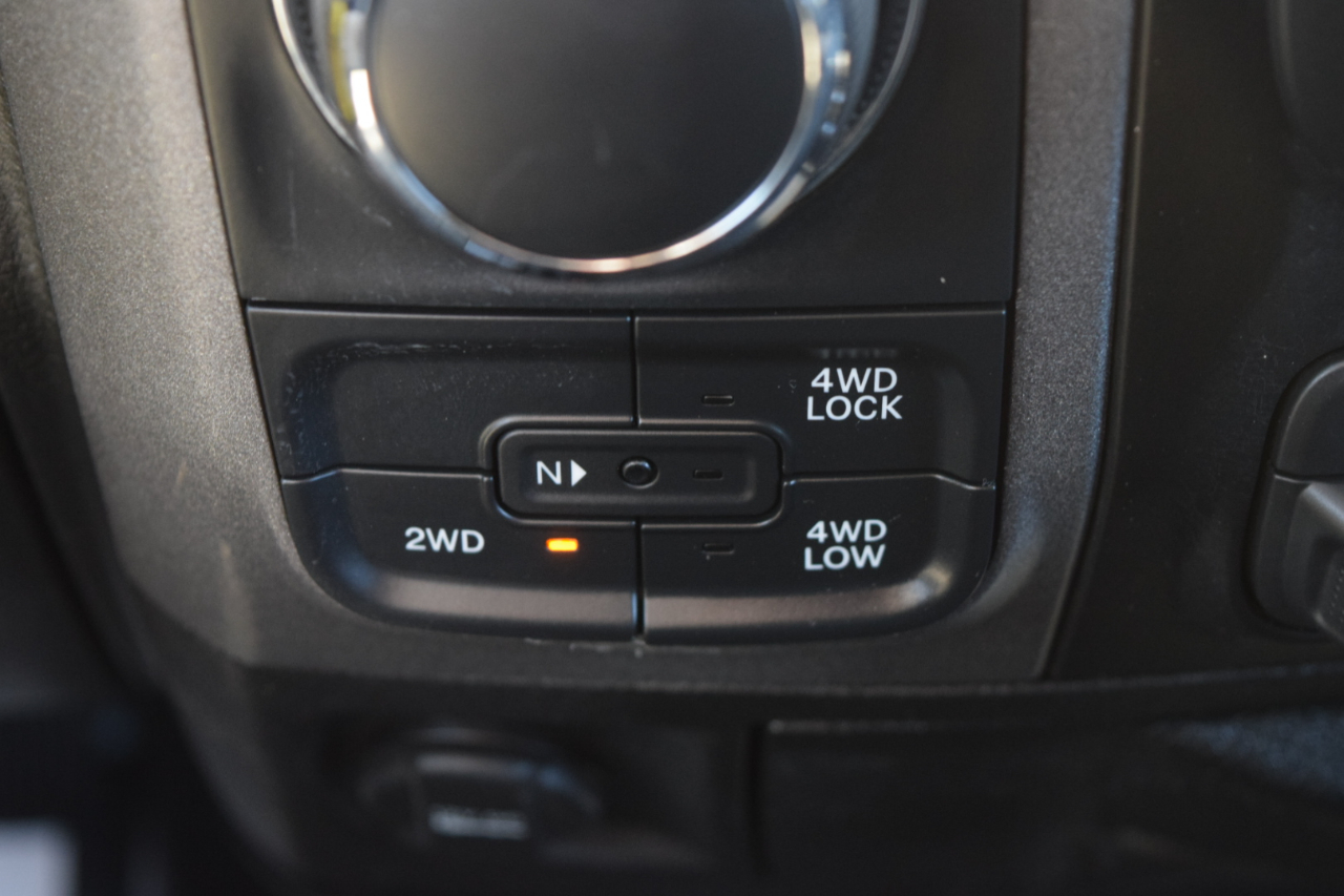 RAM 1500 Classic Tradesman Crew Cab SWB 4WD 2019