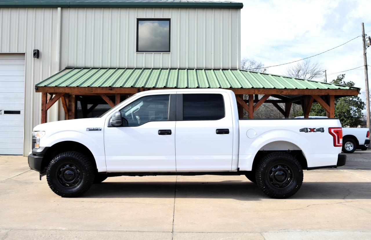 Ford F-150 XLT SuperCrew Short Bed 4WD 2017