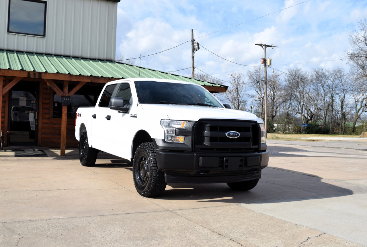 Ford F-150 XLT SuperCrew Short Bed 4WD 2017