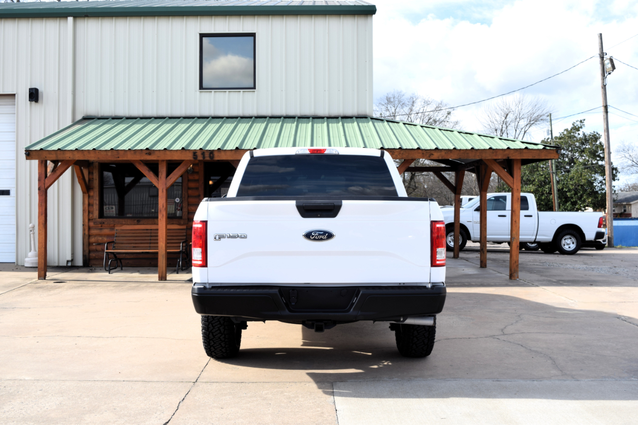 Ford F-150 XLT SuperCrew Short Bed 4WD 2017