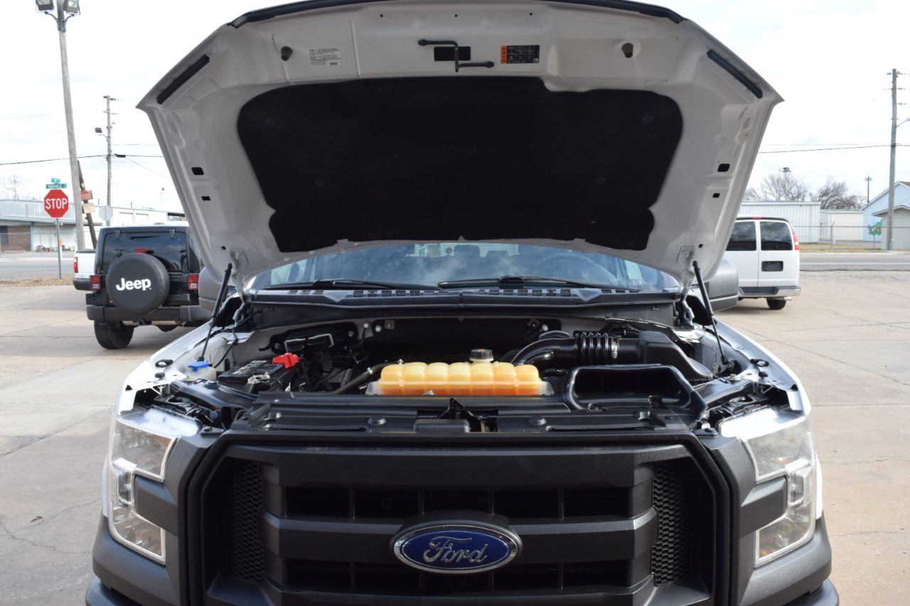 Ford F-150 XLT SuperCrew Short Bed 4WD 2017