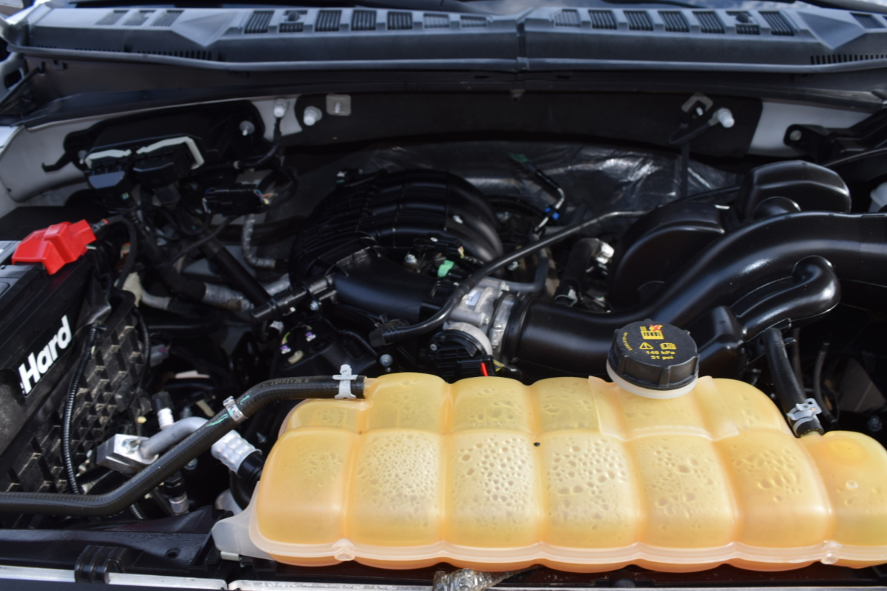 Ford F-150 XLT SuperCrew Short Bed 4WD 2017