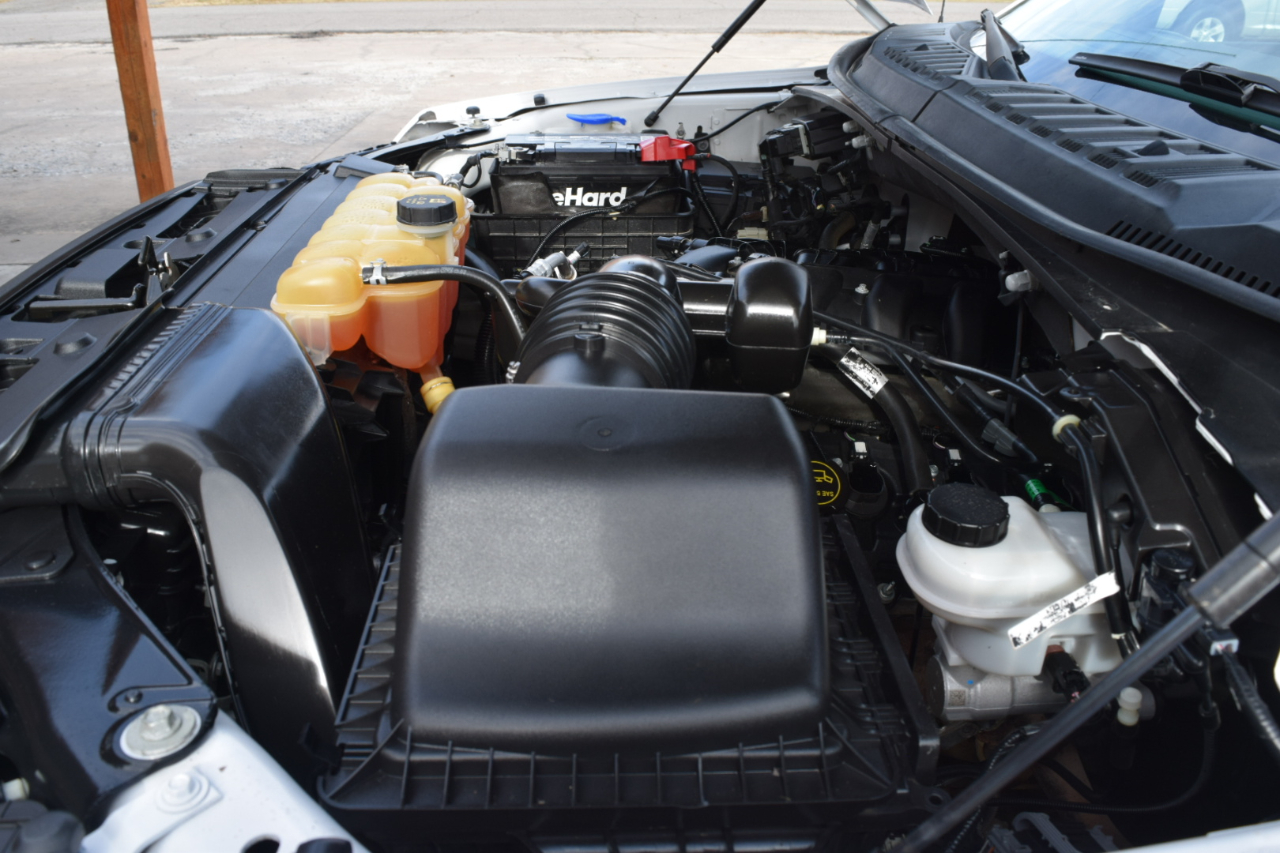 Ford F-150 XLT SuperCrew Short Bed 4WD 2017