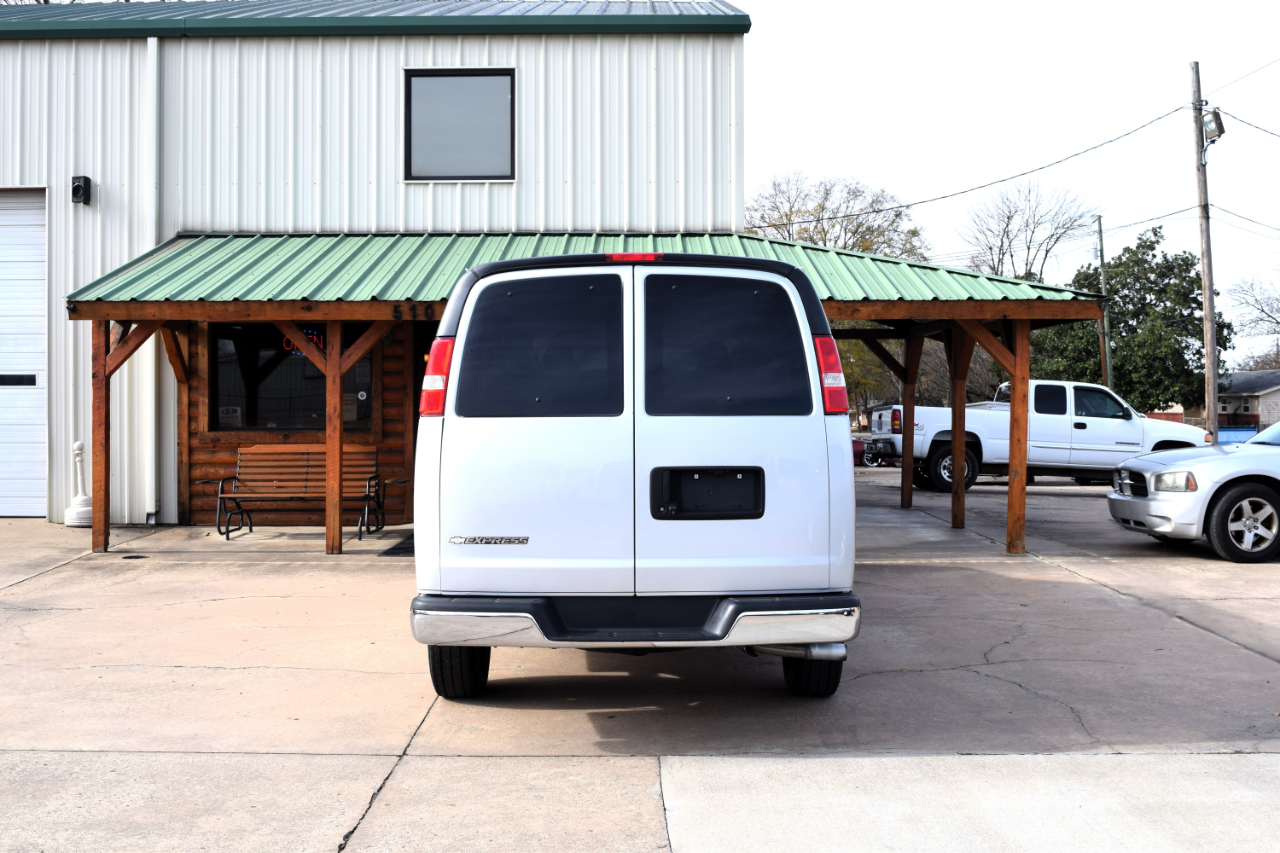 Chevrolet Express Passenger  2017