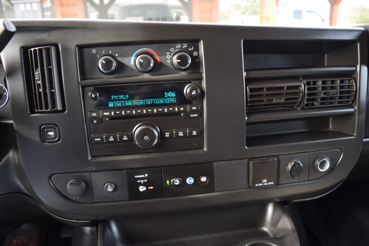 Chevrolet Express Passenger  2017