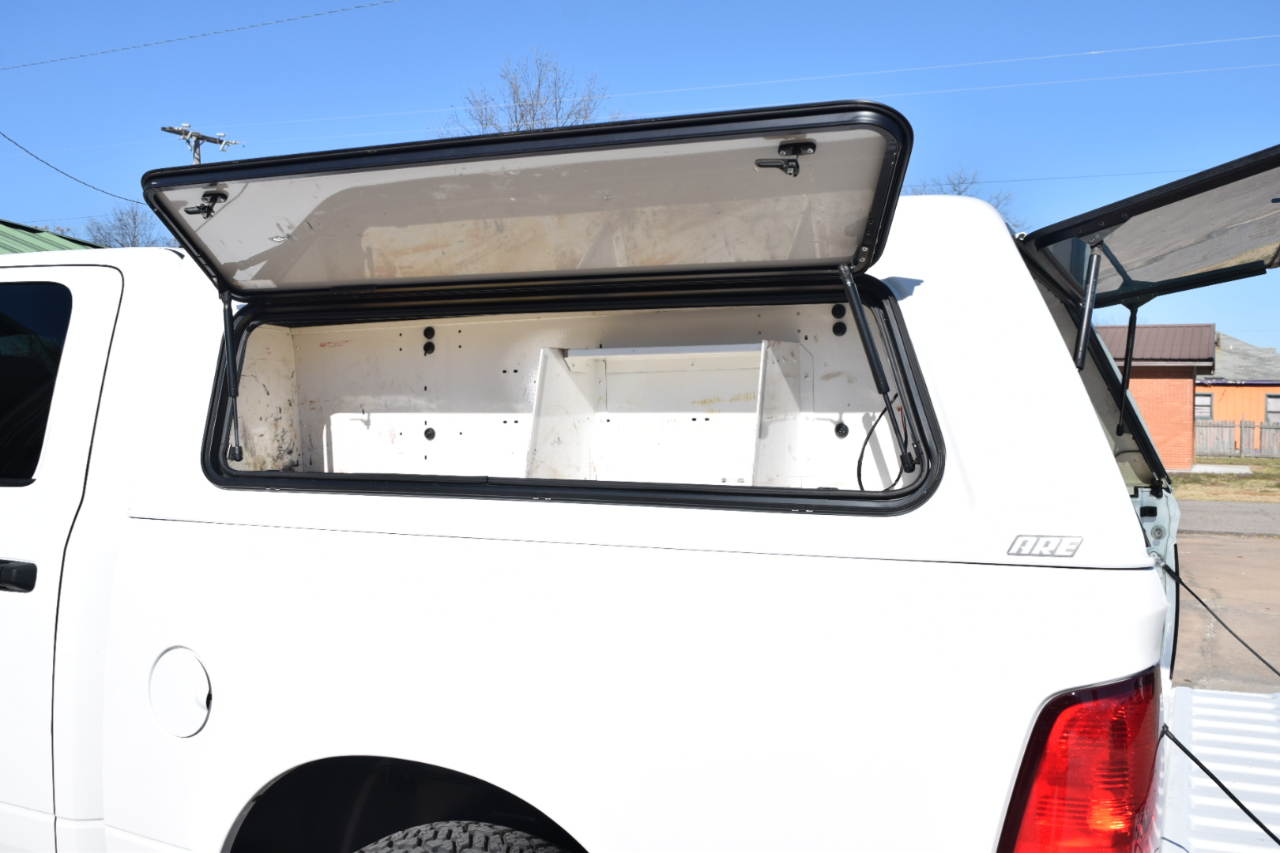 RAM 1500 Tradesman Crew Cab SWB 4WD 2016