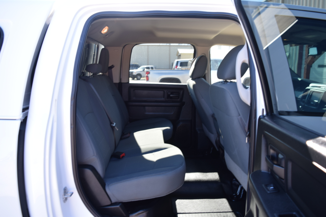 RAM 1500 Tradesman Crew Cab SWB 4WD 2016