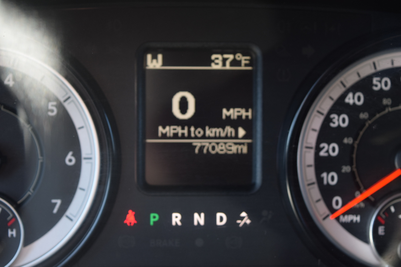 RAM 1500 Tradesman Crew Cab SWB 4WD 2016