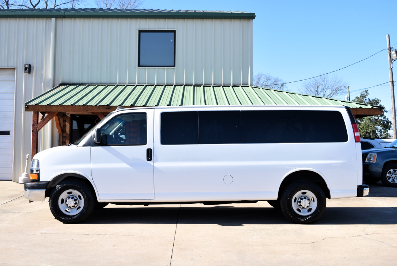 Chevrolet Express Passenger  2016