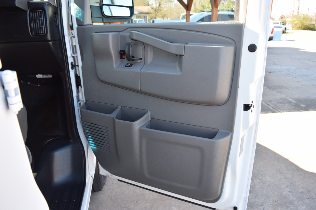Chevrolet Express Passenger  2016