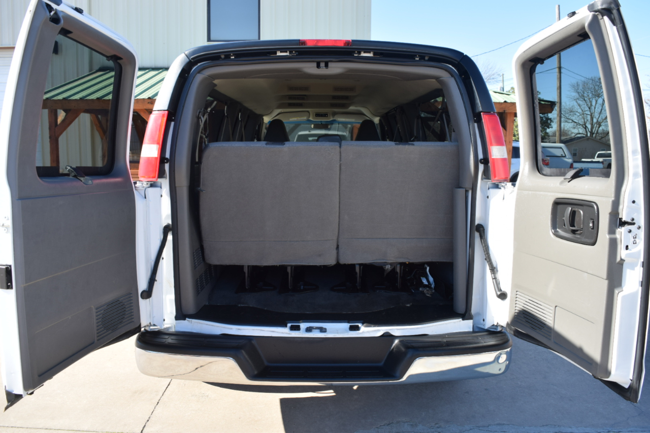 Chevrolet Express Passenger  2016