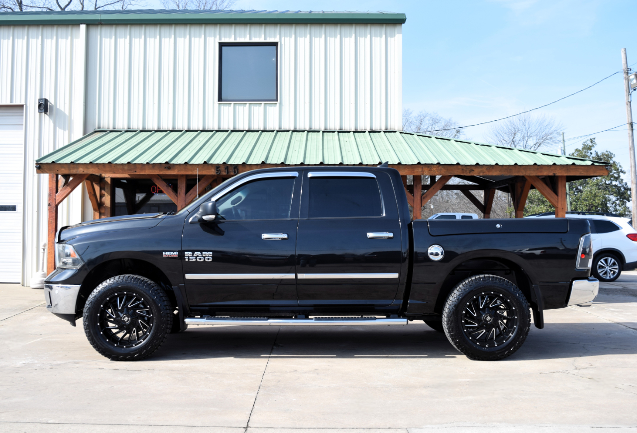 RAM 1500 Big Horn 4x4 Crew Cab 5'7" Box 2017