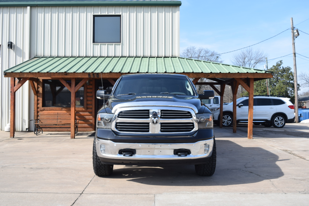 RAM 1500 Big Horn 4x4 Crew Cab 5'7" Box 2017