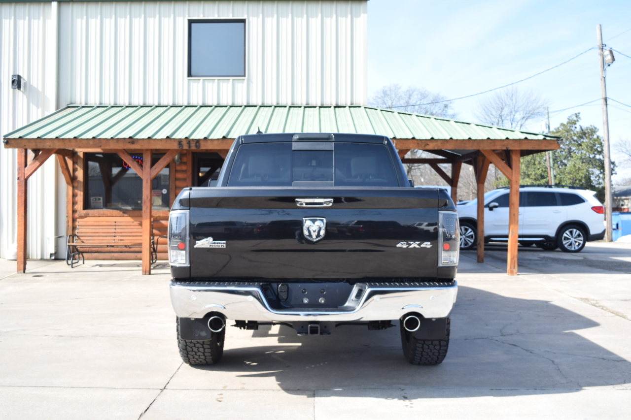 RAM 1500 Big Horn 4x4 Crew Cab 5'7" Box 2017